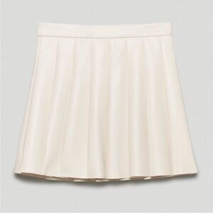 Aritzia Sunday Best Cream Mini Skirt